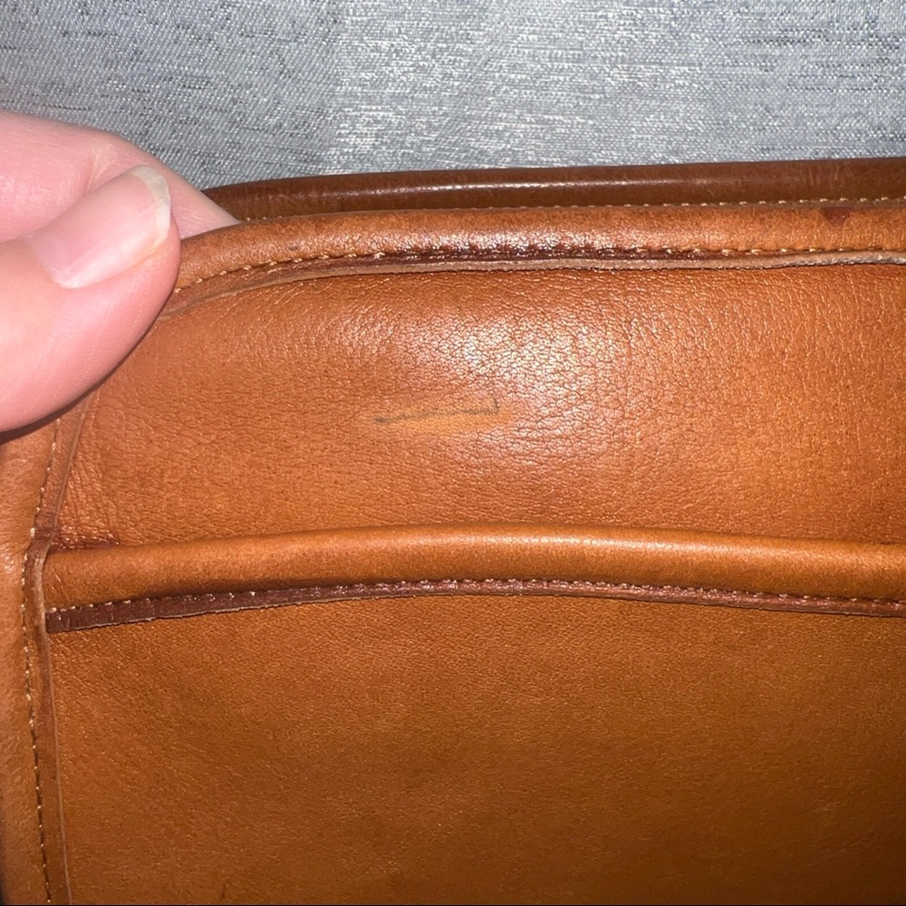 Vintage Coach 327 Crossbody Brown Leather Adjustable Strap Brass Hardware Rare - Picture 8 of 10